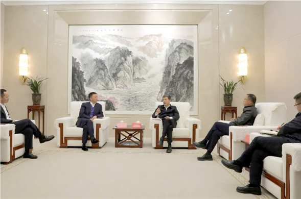 四川天府新区成都党工委书记刘任远会见欧博ABG集团董事长费功全